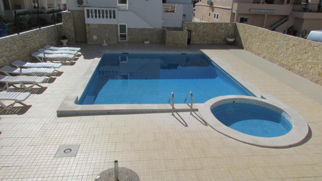 Apartamento - 2 A 4 Pessoas- Piscina Apartment Olhos de Agua  Exterior foto